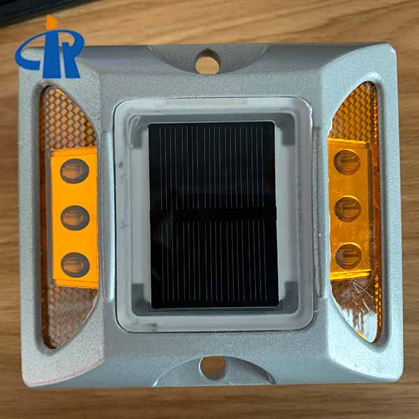 Customized Plastic useful solar road stud reflector For Highway